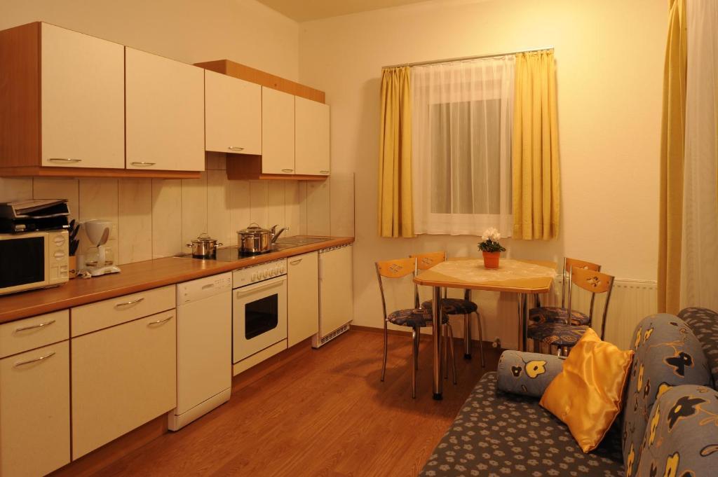 Handle Apartment *